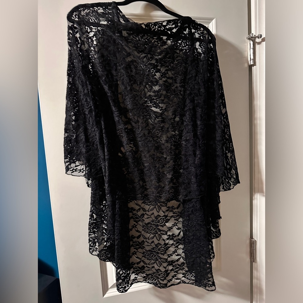 NWT Shawl Dawls Black Lace Shawl Short Convertible Shawl